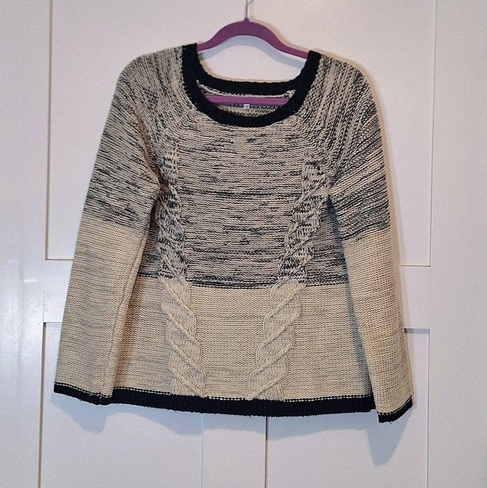 Maurices Cable Knit Sweater Black Cream Silver Metallic Threading Size Medium